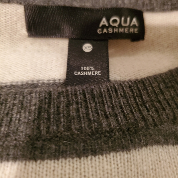 Aqua Cashmere sweater - Picture 7 of 7